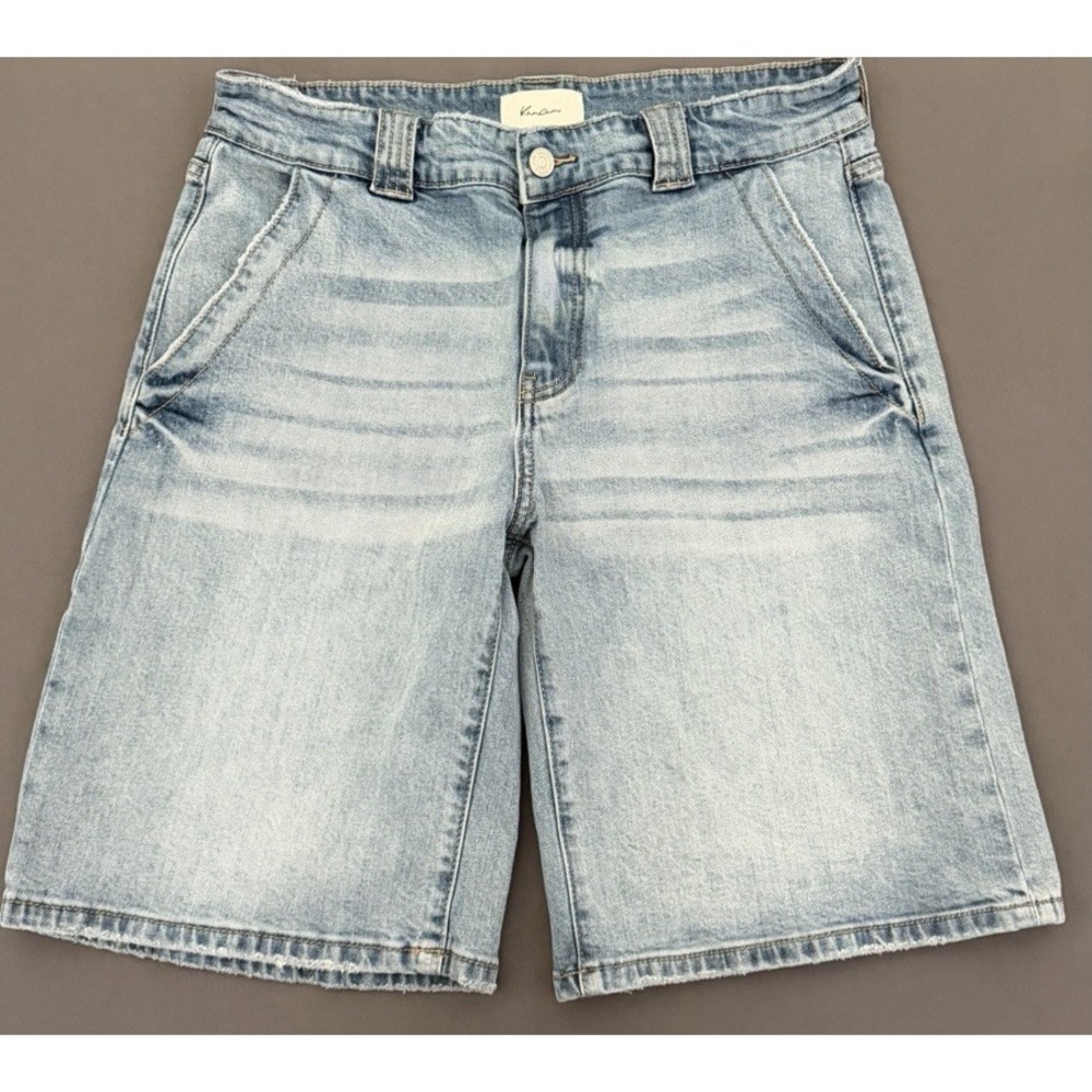 KanCan Bermuda Shorts Womens Size 9/28 High Rise Denim Slash Pockets Distressed